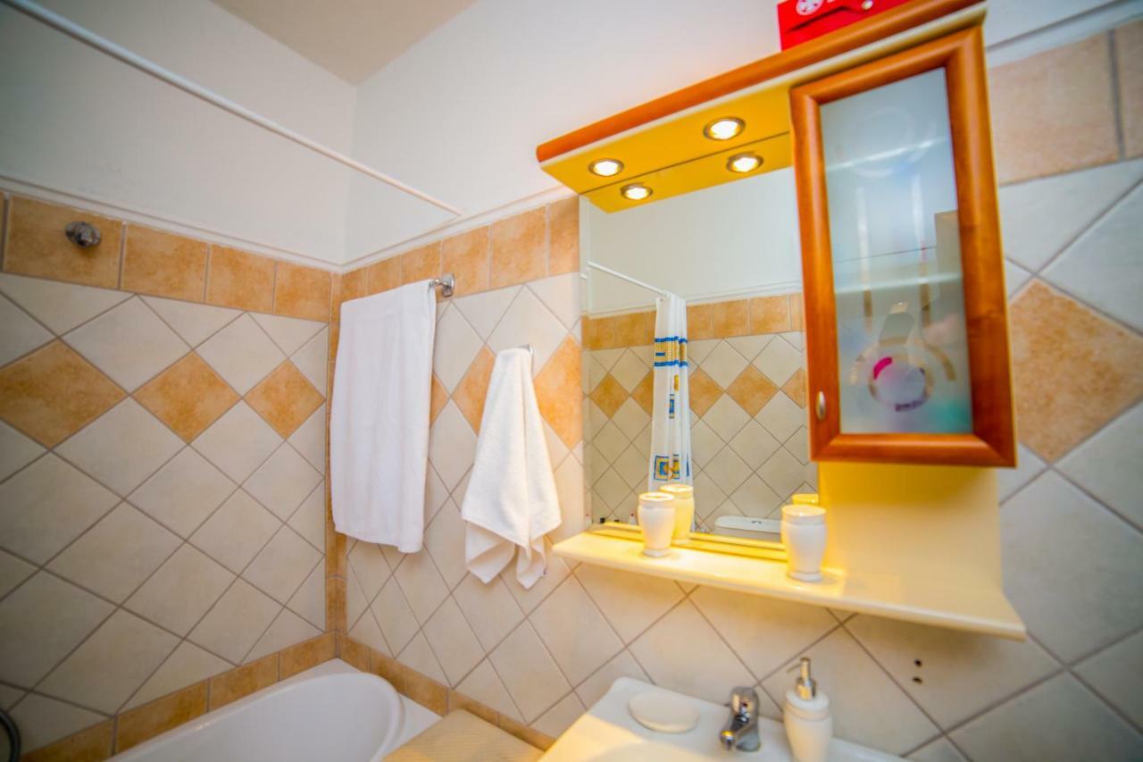 Downtown Meteora Apartment Kalampáka Buitenkant foto